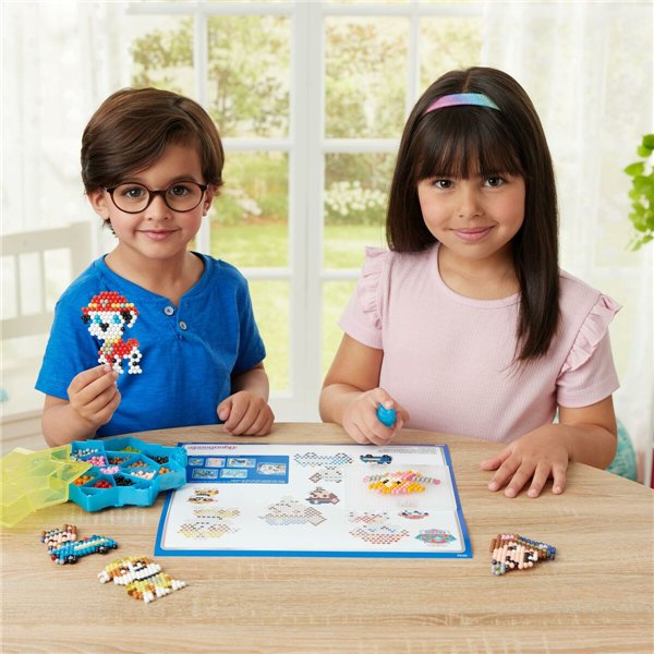 Glass beads Aquabeads