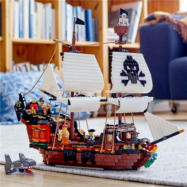 Vehicle Playset Lego Creator 31109 Pirate Ship 3-in-1 1260 Pieces 
