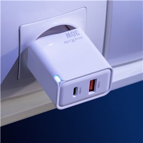 Maxlife MXTC-09-30AC GaN PD QC charger 1x USB-C 1x USB 30W white