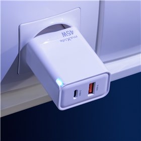 Maxlife MXTC-09-45AC GaN PD QC charger 1x USB-C 1x USB 45W white