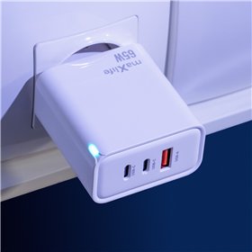Maxlife MXTC-09-65ACC GaN PD QC charger 2x USB-C 1x USB 65W white