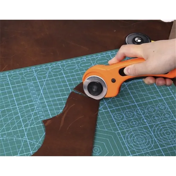 Bigstreen 24340 A2 modeling cutting mat