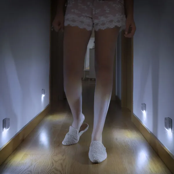 Judesių Jutiklis Lumtoo InnovaGoods 2 vnt. (2 vnt.) (Naudoti B)