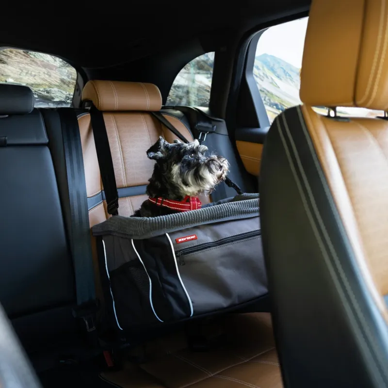 Ezydog iste autosse Drive Booster Seat tumehall
