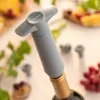 Vacuum Pump and Wine Stoppers Winuum InnovaGoods (4 caps)
