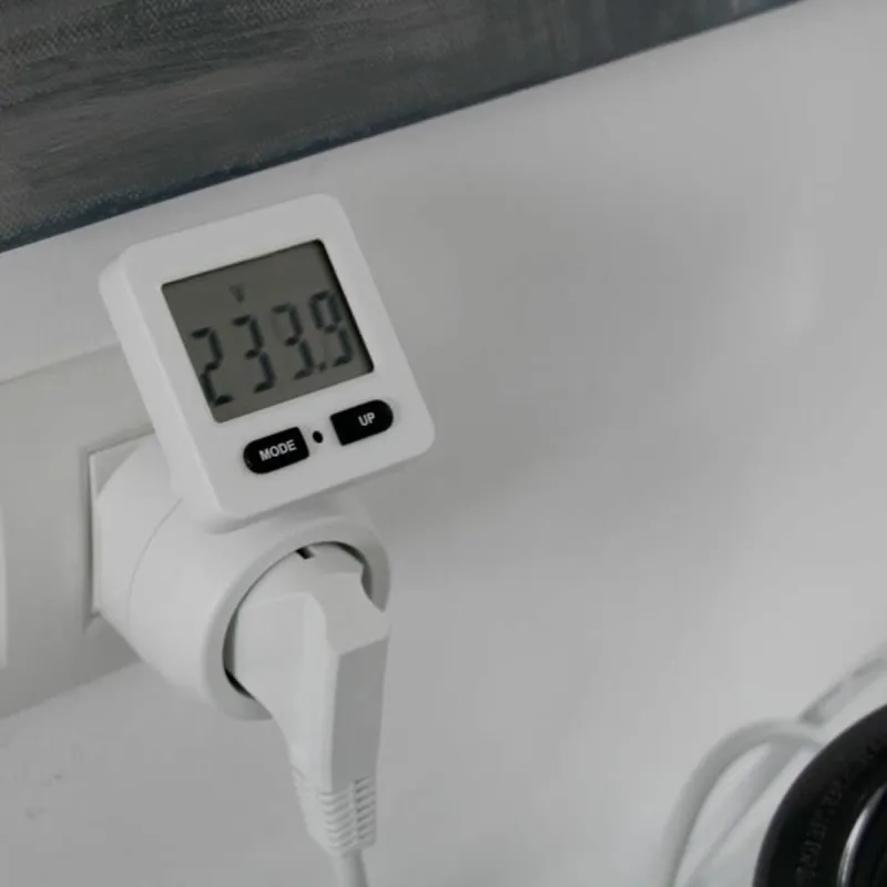 Plug with consumption meter Chacon 54351 White