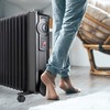 Öljytäytteinen lämpöpatteri (11-lokeroinen) Black & Decker BXRA2000E Musta 2000 W