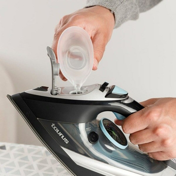 Steam Iron Taurus 918715000