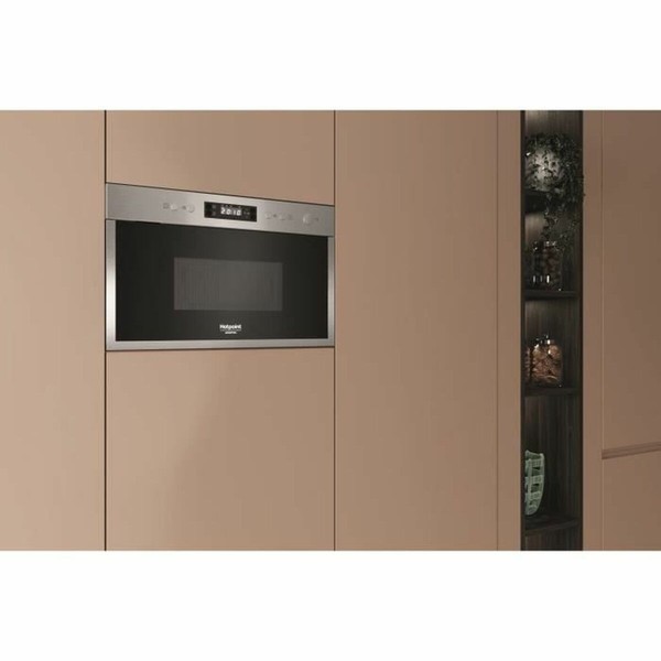 микроволновую печь Hotpoint