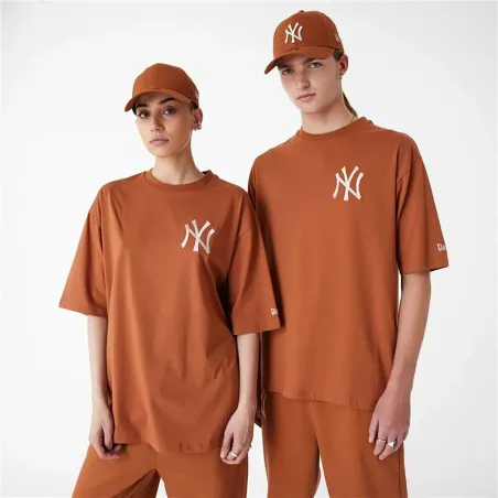 Lyhythihainen urheilupaita New Era LEAGUE ESSNTLS LC OS TEE NEYYAN 60435552 Ruskea (L)