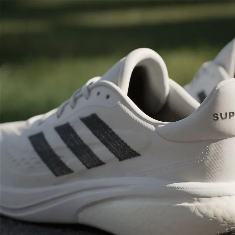 Беговые кроссовки для взрослых Adidas IE4366 Белый