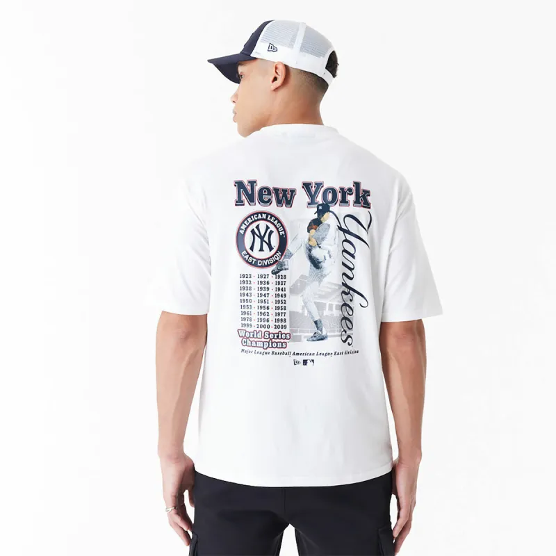 Lühikeste Varukatega Spordisärk New Era MLB PLAYER GRPHC OS TEE NEYYAN 60435538 Valge