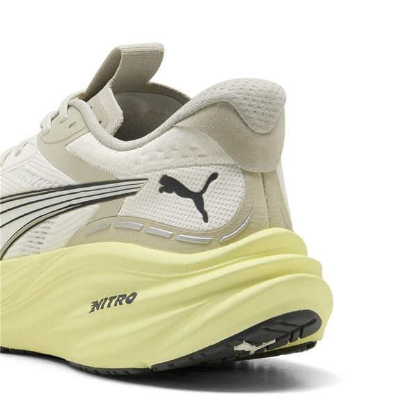 Беговые кроссовки для взрослых Puma Magnify Nitro 3 Бежевый