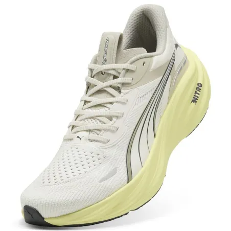 Беговые кроссовки для взрослых Puma Magnify Nitro 3 Бежевый