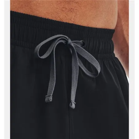 Urheilushortsit Under Armour Musta