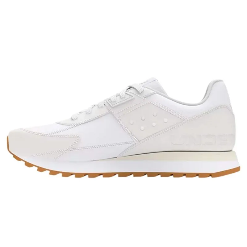 Sportbačiai moterims Under Armour Essential Runner Balta