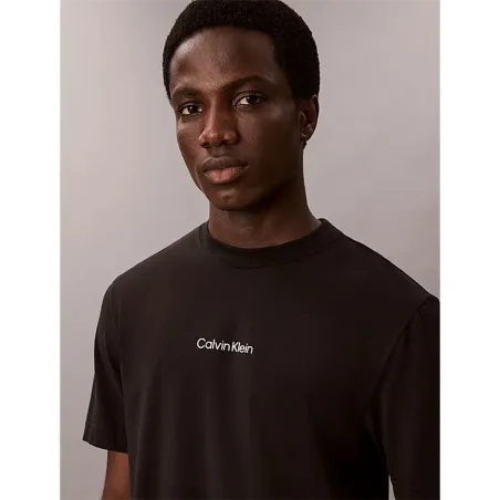 Lühikeste varrukatega T-särk, meeste Calvin Klein Must