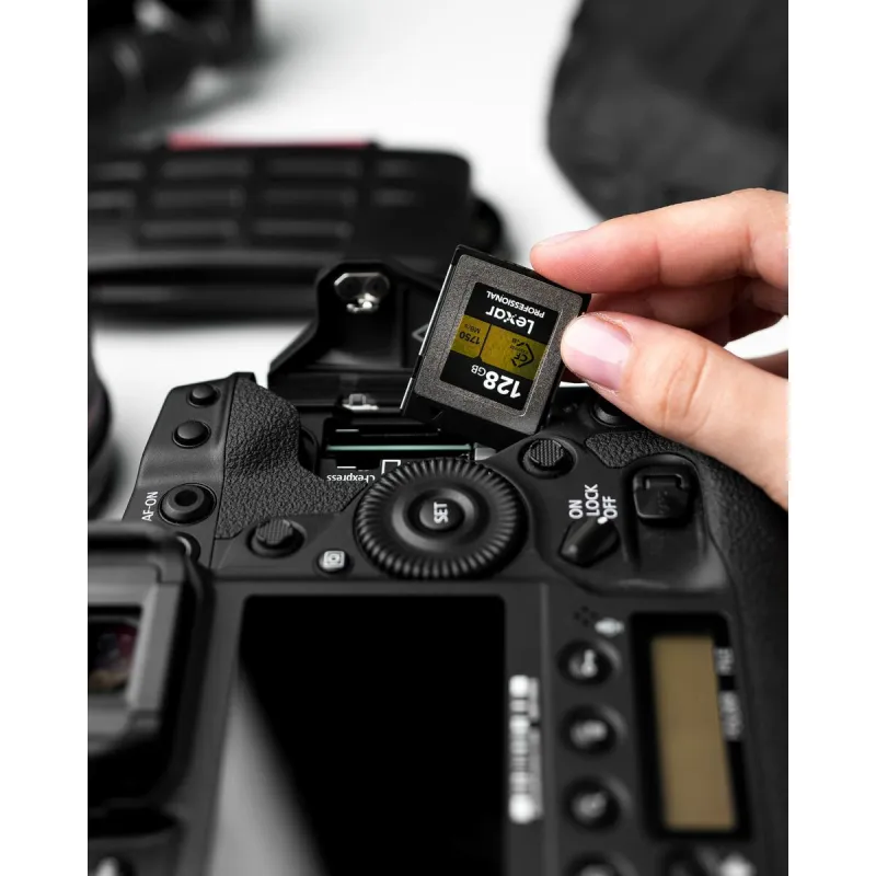 SD Mälukaart Lexar LCXEXPR128G-RNENG 128 GB