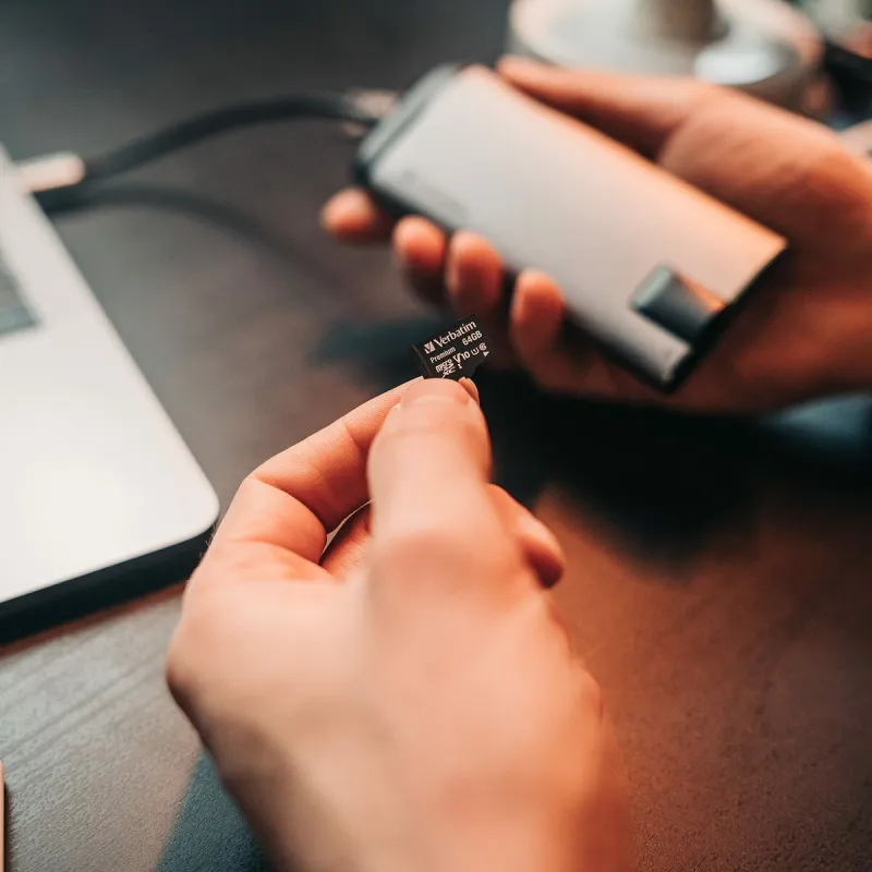 Micro SD Memory Card with Adaptor Verbatim 44082 32 GB