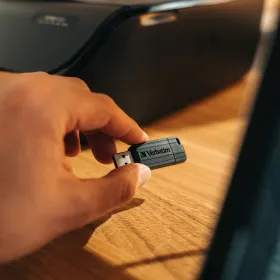 USB-pulk Verbatim 49065 Must 64 GB