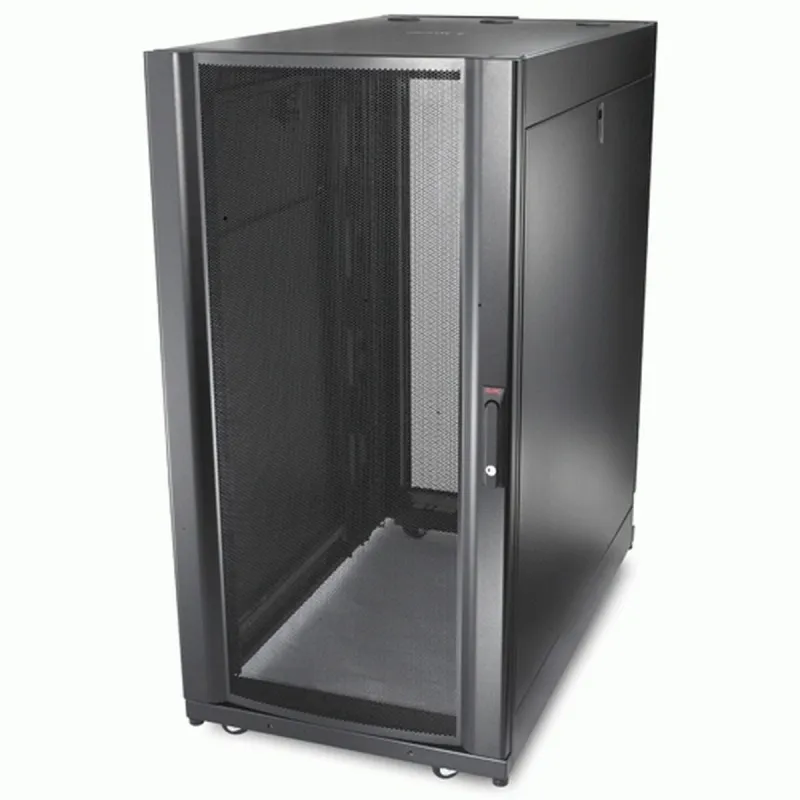 Seinakinnitusega Serverikapp APC AR3104