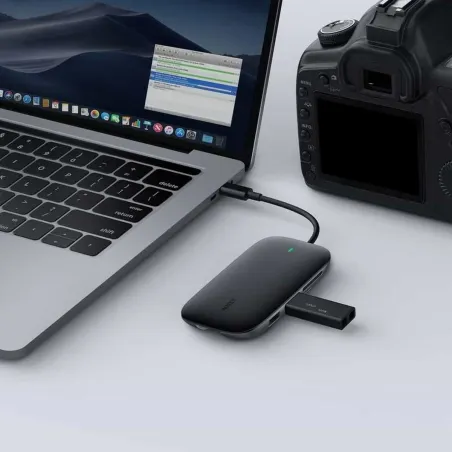 USB Centrmezgls Aukey CB-C71 Melns 100 W
