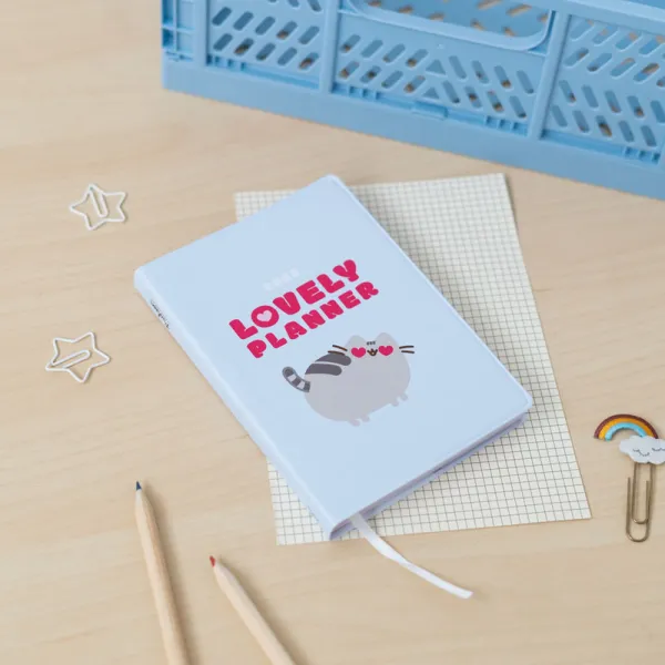 Pusheen - Calendar / weekly planner 2022/2023 (11x15.5 cm)