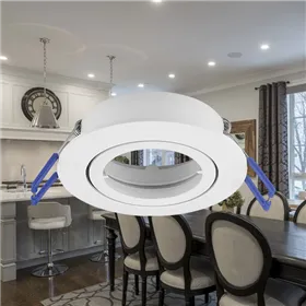 BRY-MITTO-AR-RND-WHT-SPOTLIGHT