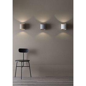 Sinne wall lamp sand structure/brass G9