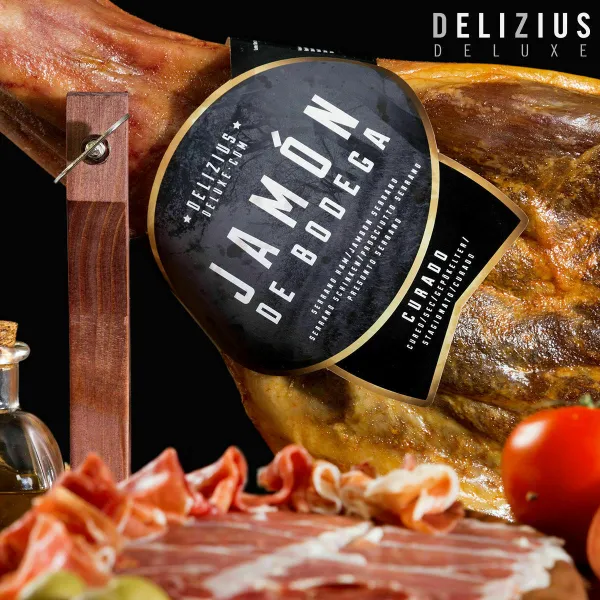 Rūsyje vytinto kumpio ir kumpio laikiklio rinkinys Delizius Deluxe