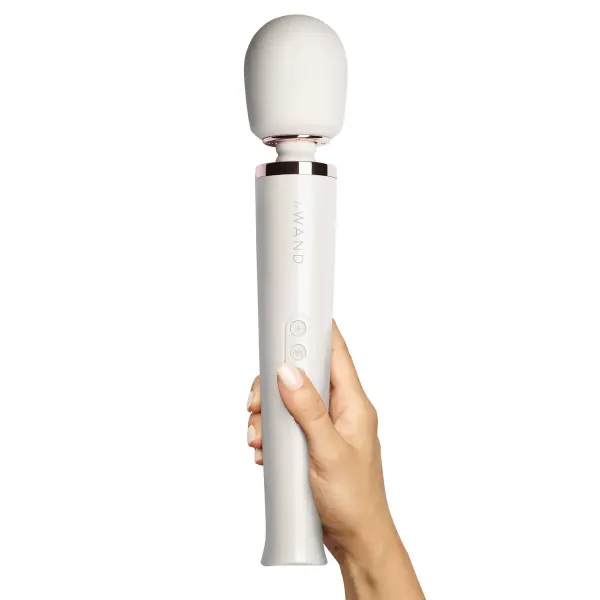 Rechargeable Massager Pearl White Le Wand 93648