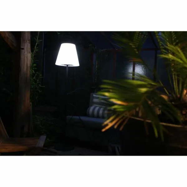 Street lamp
