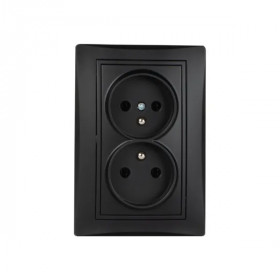 Type E double power socket, complete, with contact protection DOMO