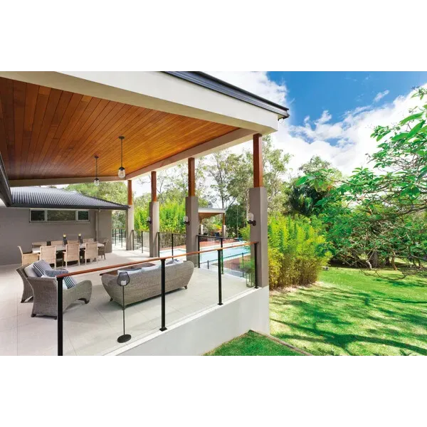 Garden light fitting with replaceable light source LIEGO