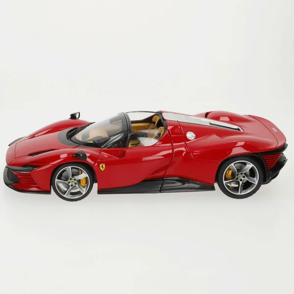 Automobilis Bburago Ferrari Daytona SP 1:18