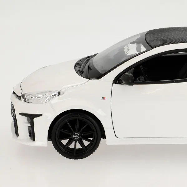 Car Toyota 1:24 (4 Units)