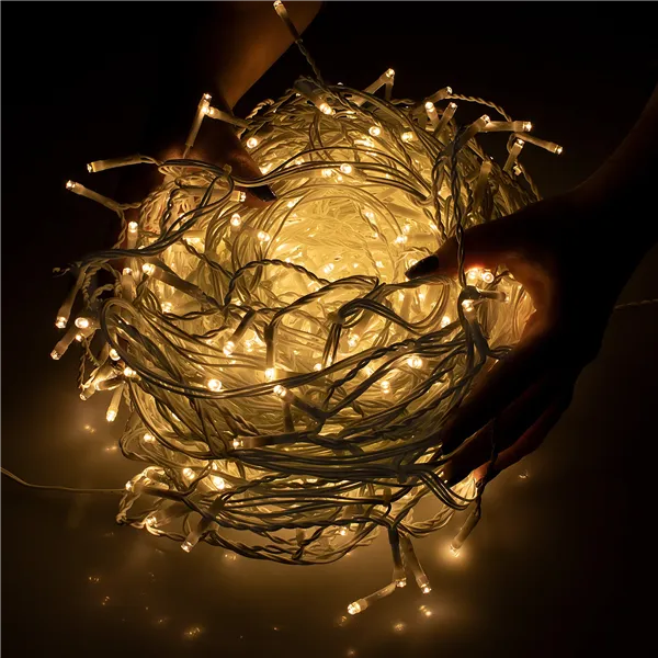 Gaismas aizkars 200 LED virtene, iekštelpu/āra lāsteku gaismiņas silti baltas