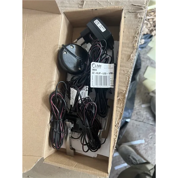 4 kpl klipsuja ZZ-KLIP-LED-1PBI-MH1