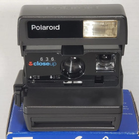 „Polaroid 636“ momentinis fotoaparatas su dėžute
