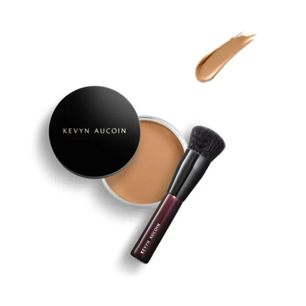 Kevyn Aucoin makiažo pagrindas – vidutinio tono, vasario 9 d.
