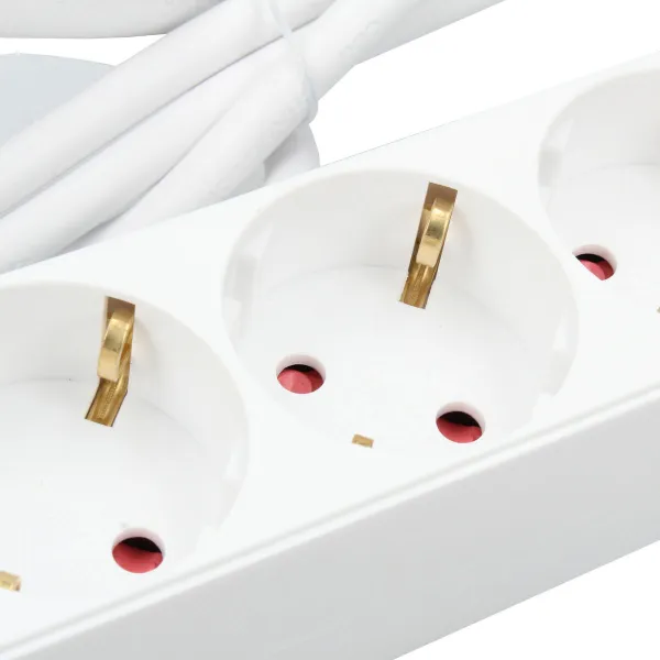 6-socket plugboard without power switch TM Electron TMUAD506S White 3680 W (1,5 m)