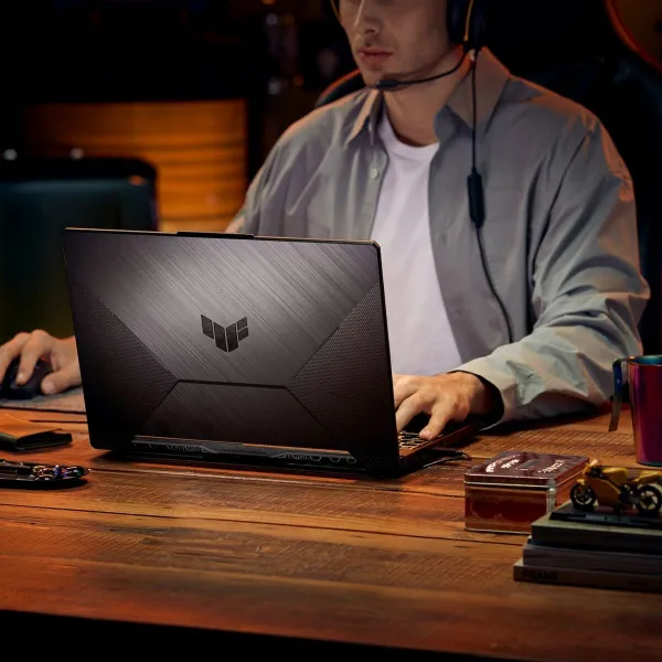 Laptop Asus 90NR0JV7-M006Y0 15,6" AMD RYZEN™ 7 7435HS 16 GB RAM 512 GB SSD NVIDIA GeForce RTX 3050 (Refurbished A+)