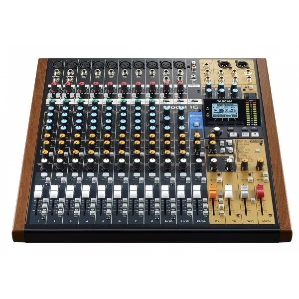 DJ galds Tascam MODEL 16