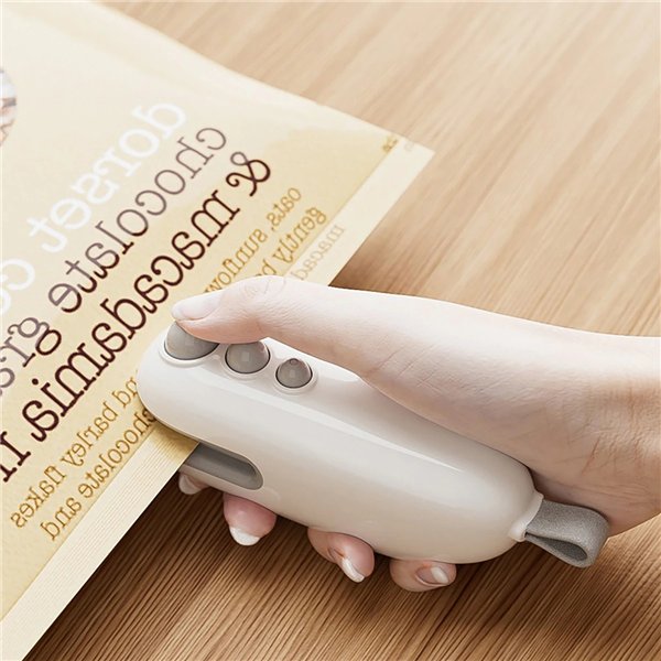 Portable bag sealer Reach PackSeal