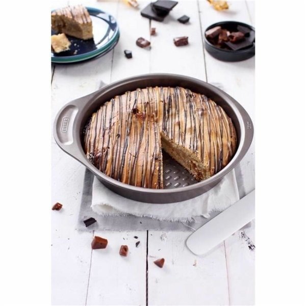 Cake Mould Pyrex Brown Black Metal