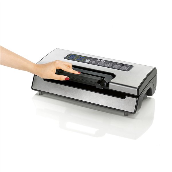 Vacuum-sealed packaging LAICA 130 W