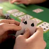 Pokkerikomplekt 300 žetooni, kaardid, mängumatt, täringud, kohver Springos KG0022