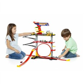 Car park with Cars Moltó