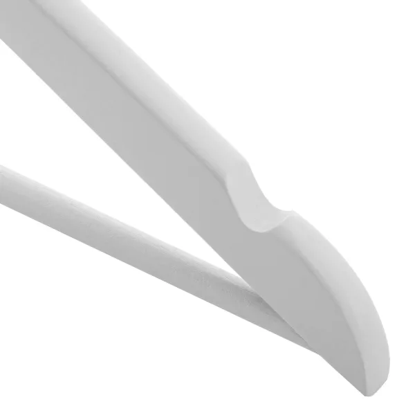 Деревянная вешалка